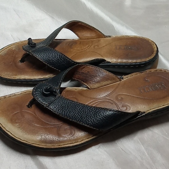 Born women's black sandals size 7 - Picture 4 of 5